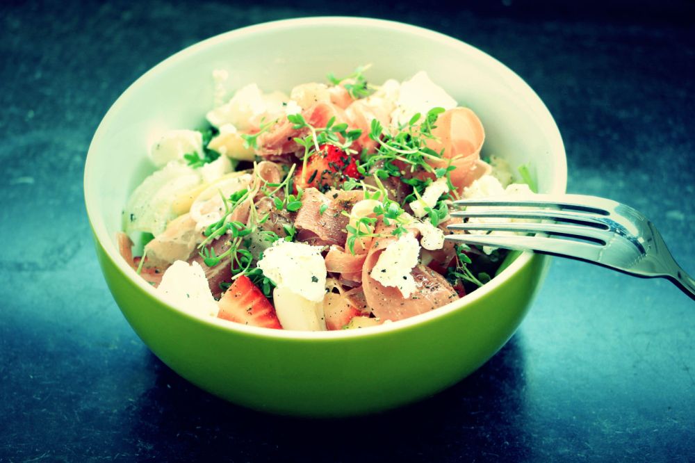 Salat mit Ziegenfrischkäse