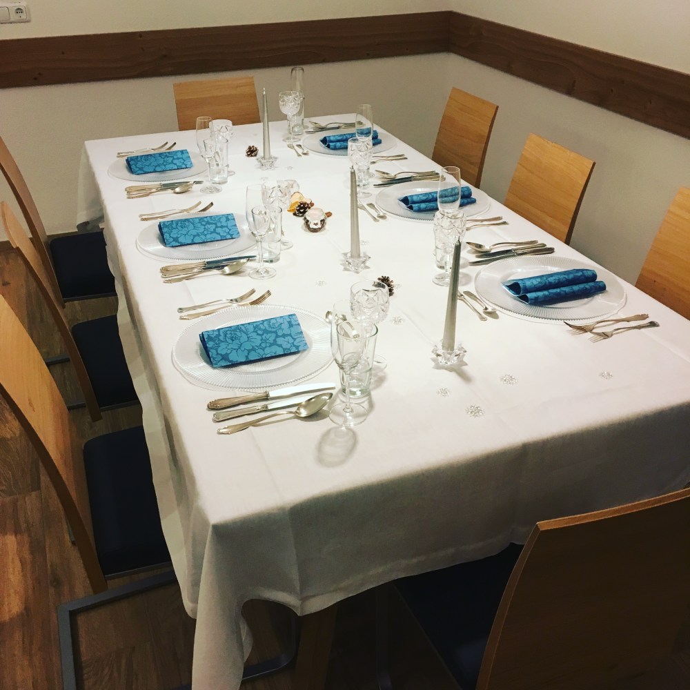 Gedeckter Tisch